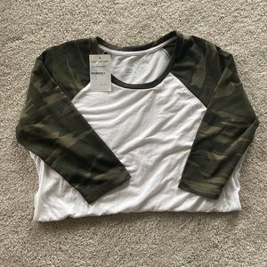 NWT Camo 3/4 Sleeve Baseball Tee